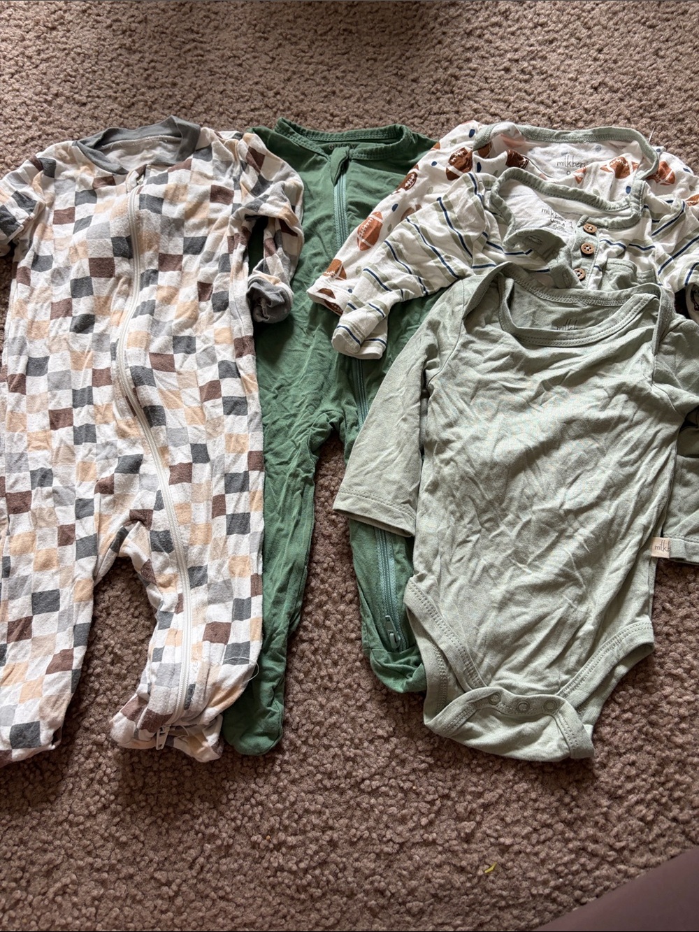 B68 Lot of 2 Bamboo LS Footie and 3 LS Bamboo Bodysuits, NB/0-3